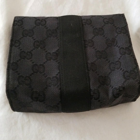 Gucci black on black logo make up bag - Picture 2 of 4
